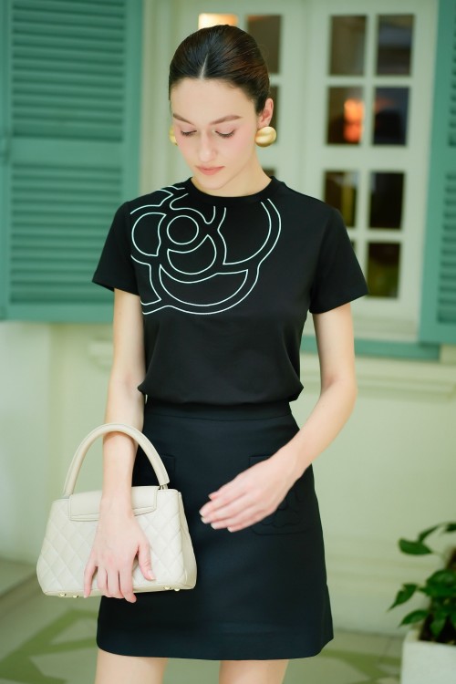 Sixdo Black Flower Embroidery Tshirt